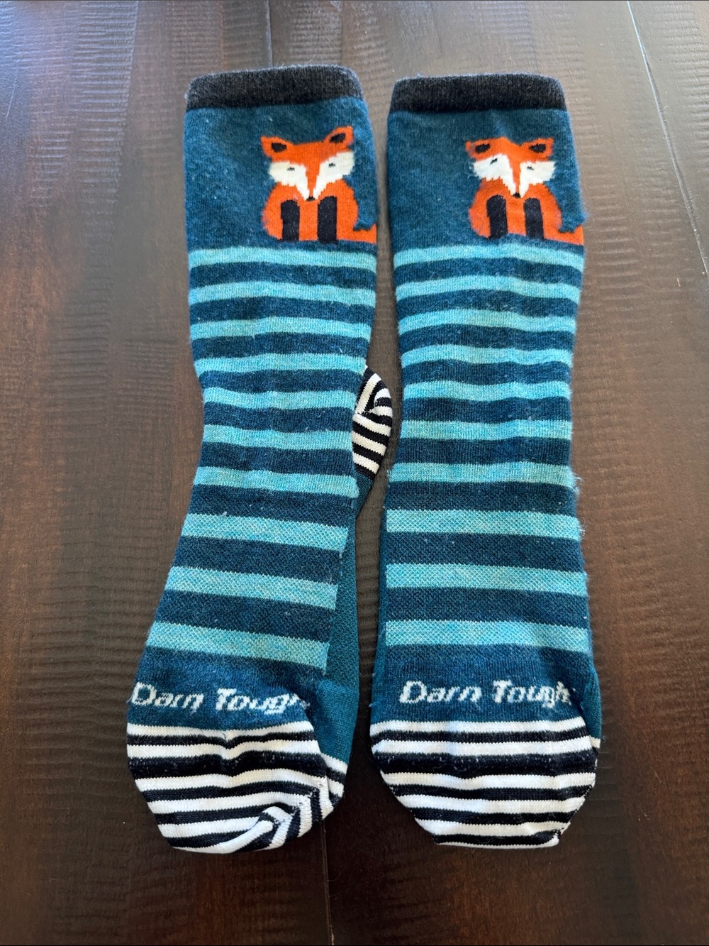 Darn Tough Teal Fox Crew Socks sz Small